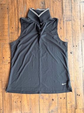 Nike Golf Sleeveless Polo Black Contrast Collar Size M Womens Dri-FIT